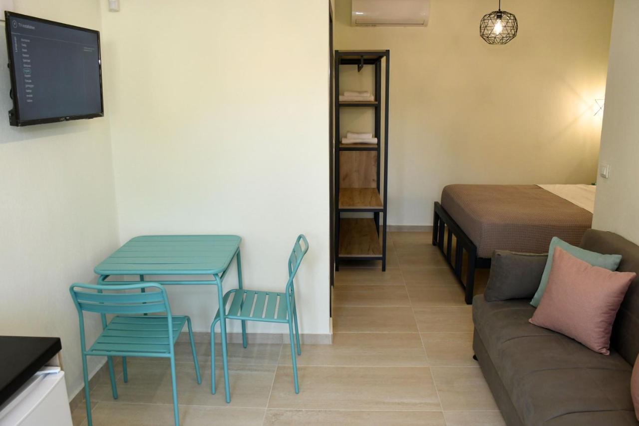 Theano Luxury Suites Nikiti Exterior foto