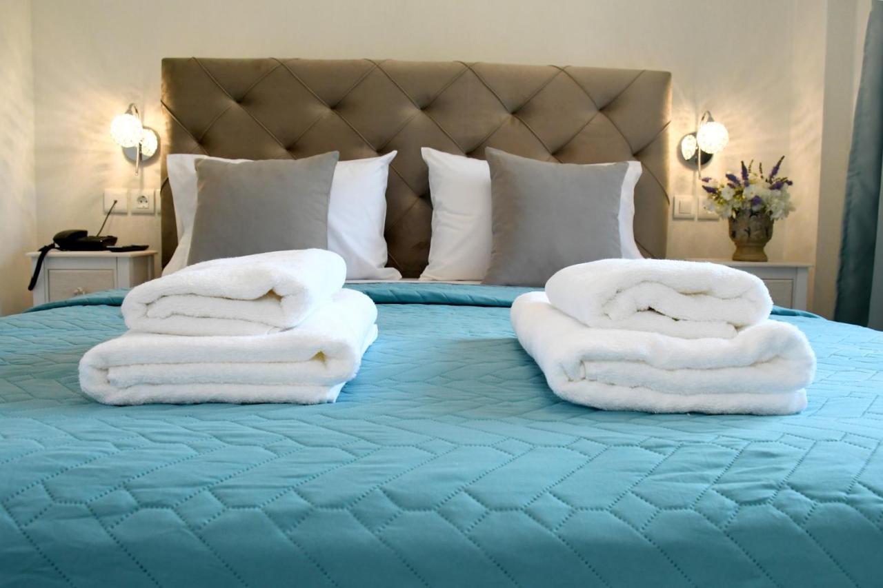 Theano Luxury Suites Nikiti Exterior foto
